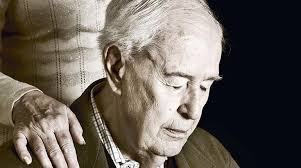 Abuelo con alzheimer