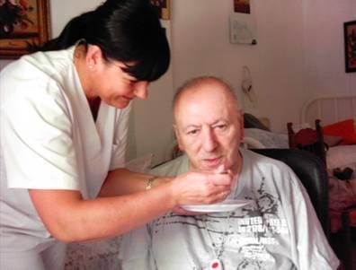 personas mayores ayuda a domicilo servicios asister
