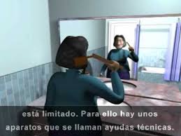 Persona mayor frente al espejo