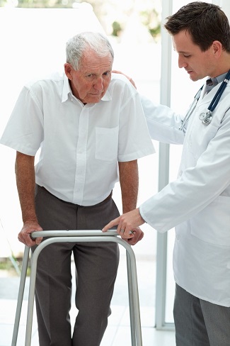 Artrosis y Personas Mayores, causa más habitual de discapacidad en los mayores
