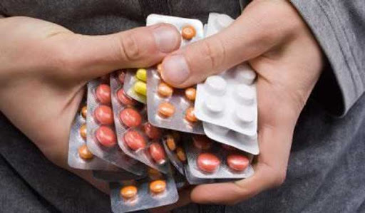 Uso y Abuso De Medicamentos