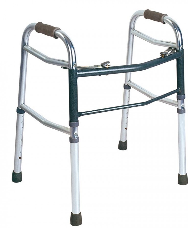 Andador Plegable. Permite el movimiento mediante el apoyo