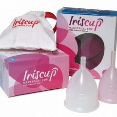 un dispositivo de silicona con forma de campana, que se coloca en la parte final de la vagina para recoger el flujo menstrual.