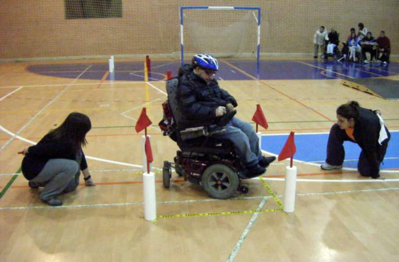 Slalom en Silla de Ruedas