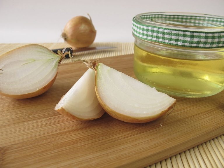 zumo de cebolla como remedio para fortalecer el pelo