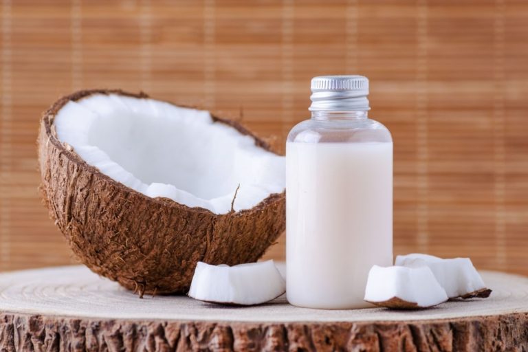 leche de coco remedio casero para el pelo